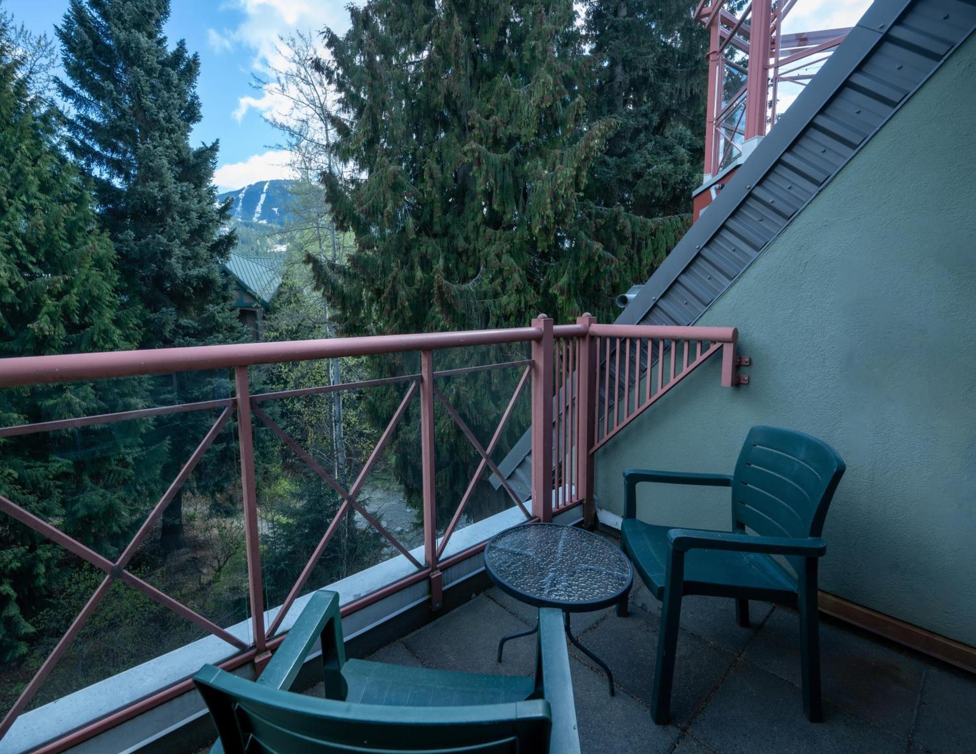 Alpenglow Lodge Sunny Studio With Sitting Area By Mva Whistler Buitenkant foto